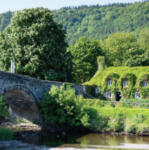 Could get some votes?: Llanrwst Bridge