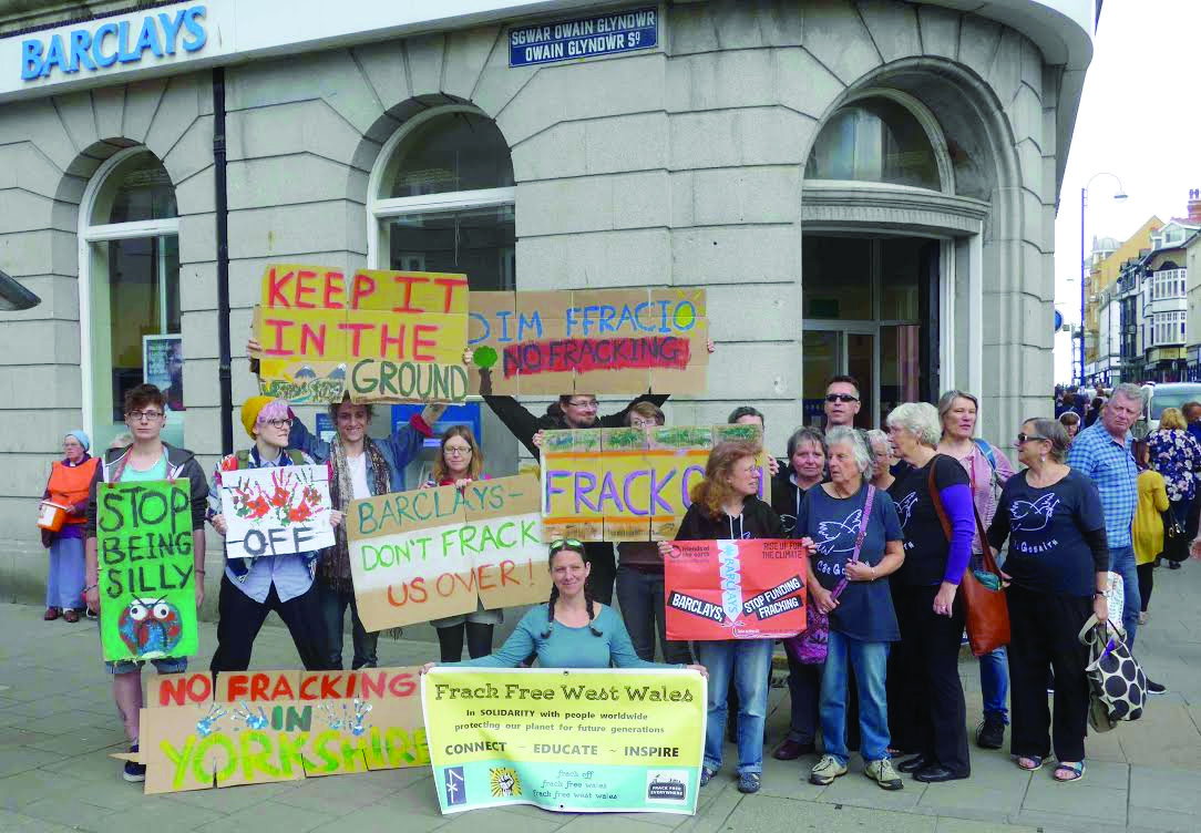 FFWW protesters: outside Barclays bank