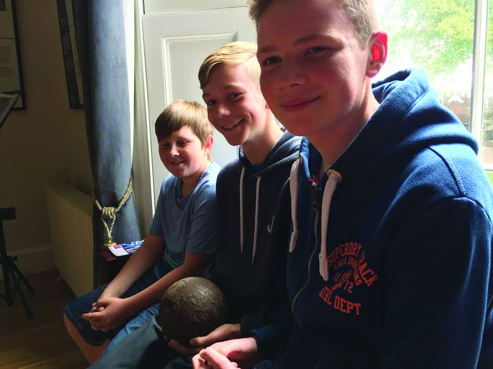 3 Ysgol Uwchradd Aberteifi friends’ unusual find: George Monders, Iestyn Evans and Taylor Harries discover a Civil War artifact