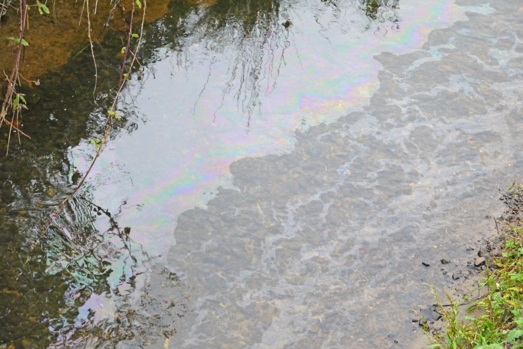 Nant y Caws oil spill recovery and investigation continues Herald.Wales