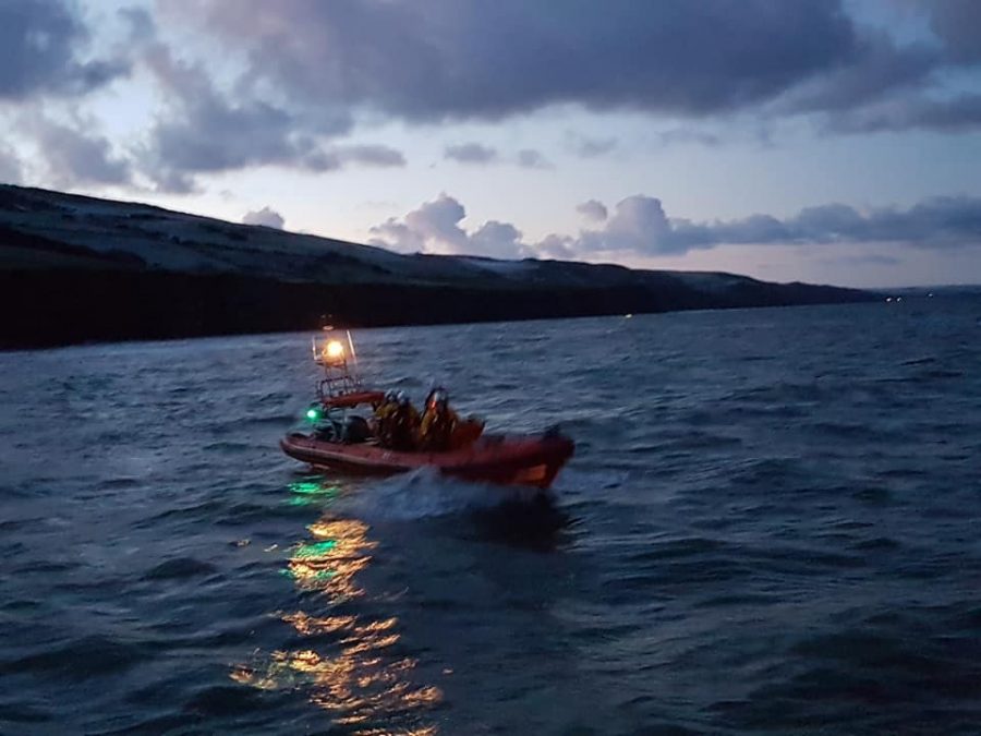 New Quay and Aberystwyth RNLI lifeboats tasked to grounded fishing vessel