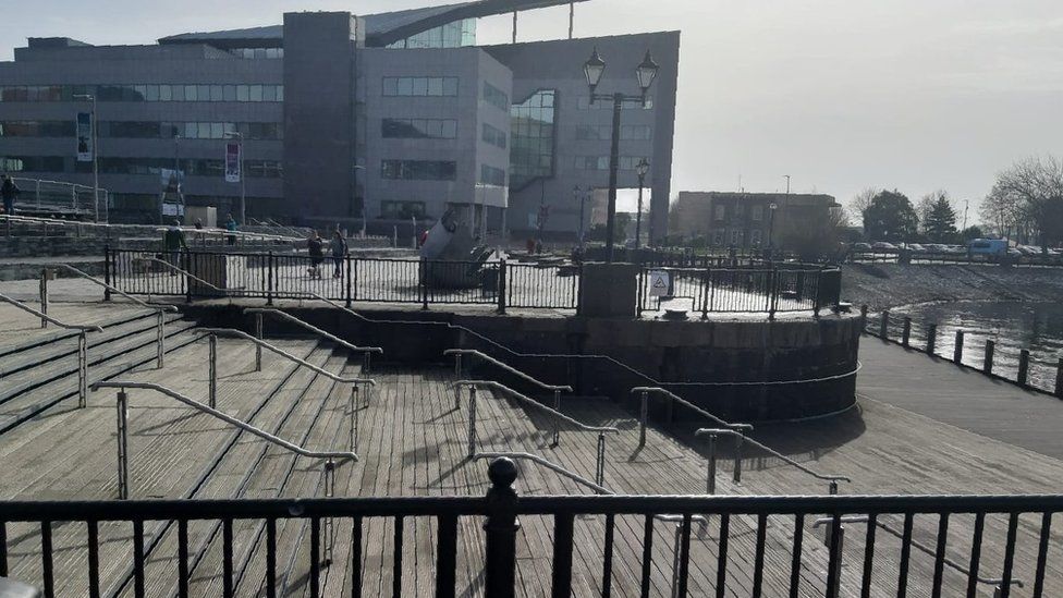 Three officers injured by ‘missiles’ while dispersing crowds in Cardiff Bay