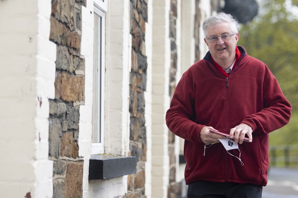 Mark Drakeford makes last push for votes - Herald.Wales
