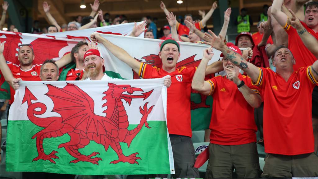 Cymru qualify for Euro 2020 knock out stages