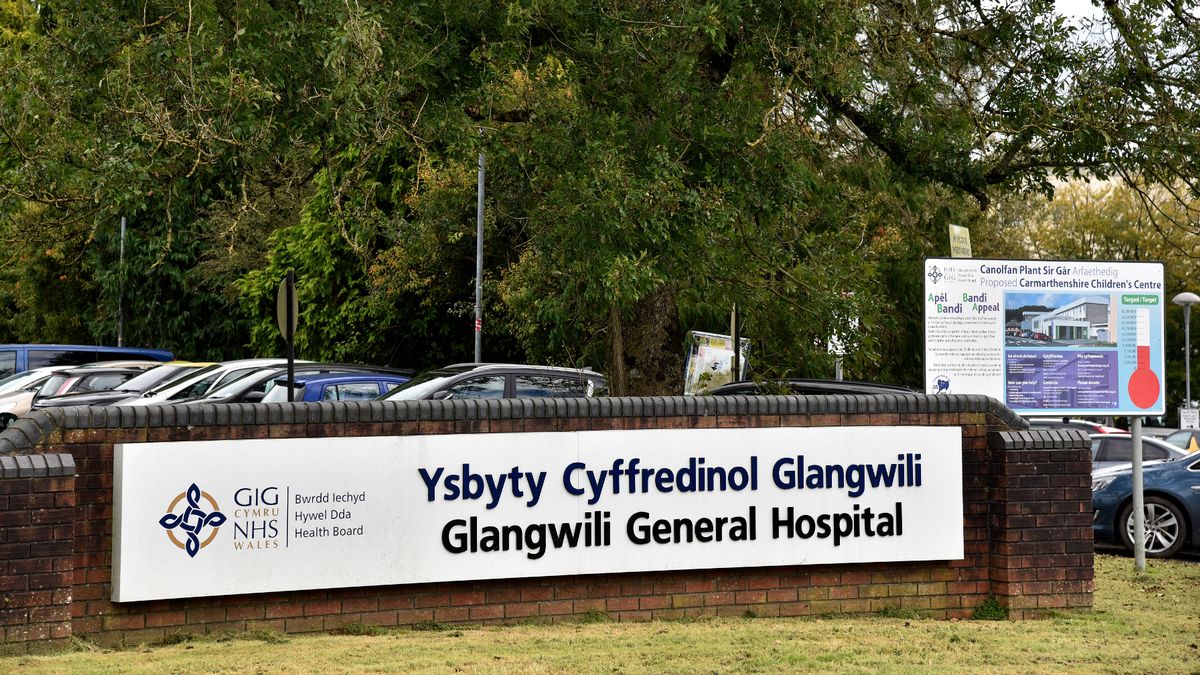 Hywel Dda set to upgrade Glangwili’s X-Ray facilities