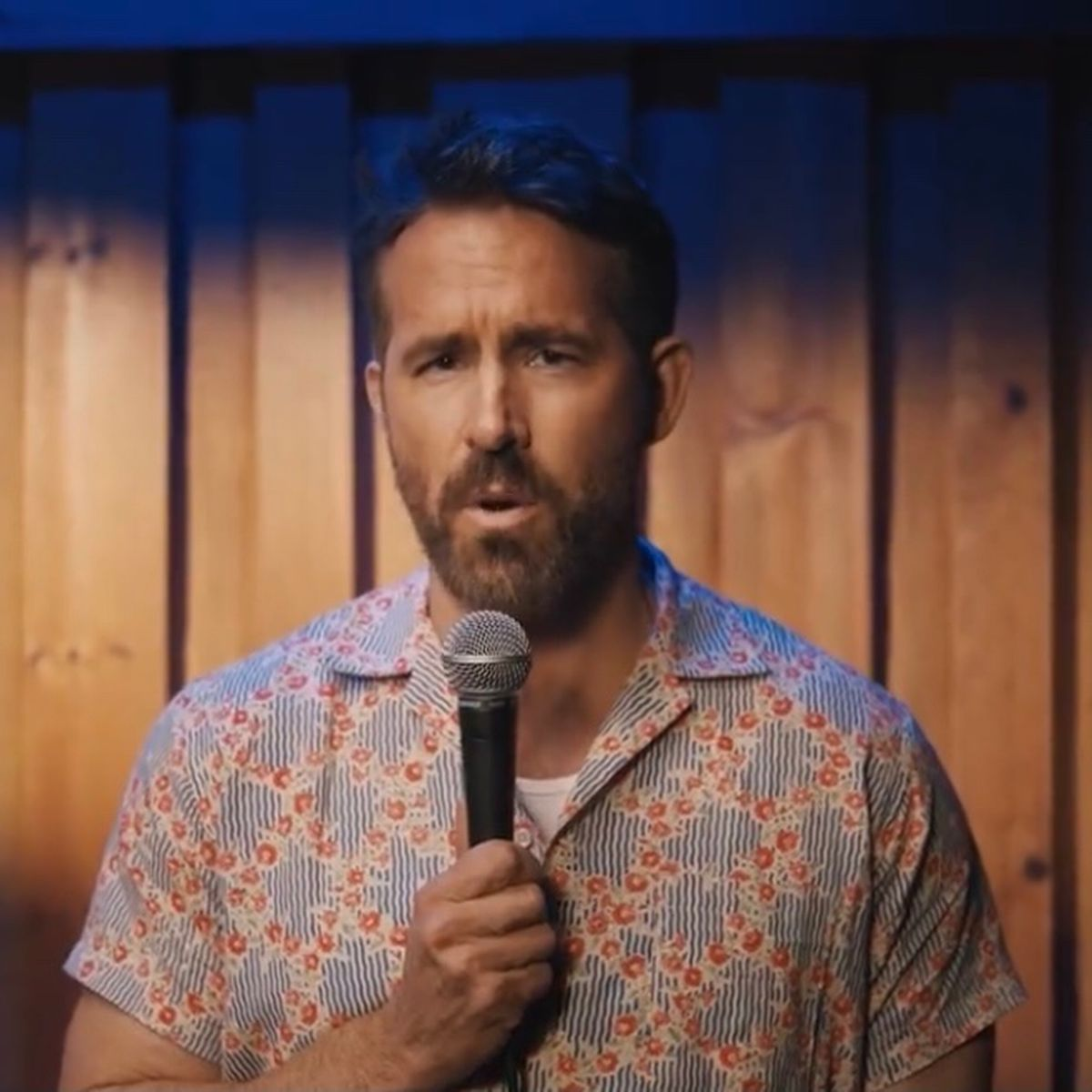 Ryan Reynolds singing tutorial on how to pronounce Rob McElhenney's