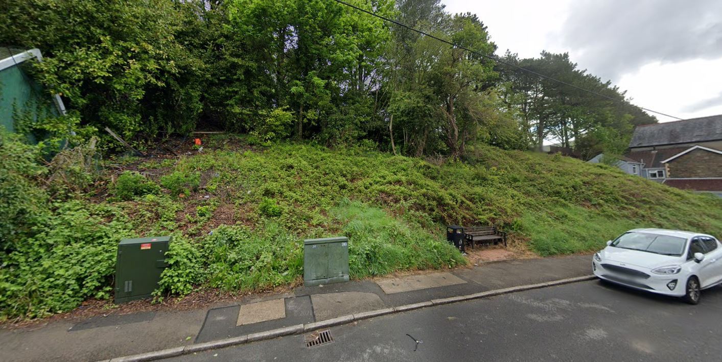 Six new bungalows could be built on unused land in Newbridge, Caerphilly Herald.Wales