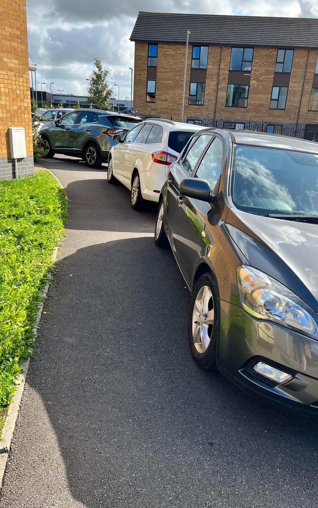 Issues with school parking flare up in Bridgend Herald.Wales