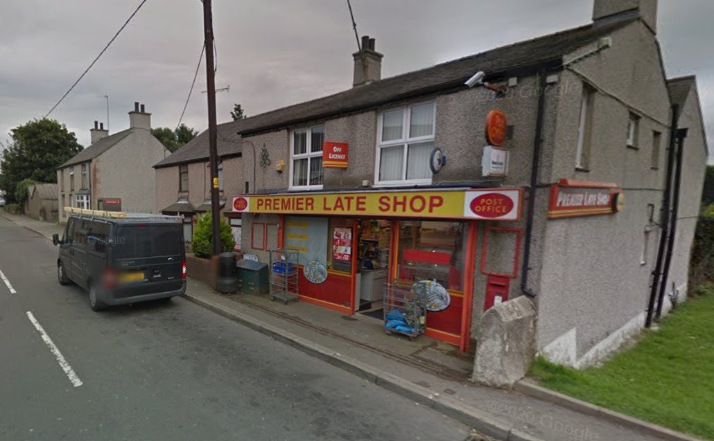 Plans to develop housing in Anglesey village approved despite local